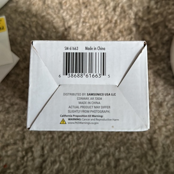 NWT snack saver for humans or pets plastic that’s bpa free washable - Picture 2 of 5